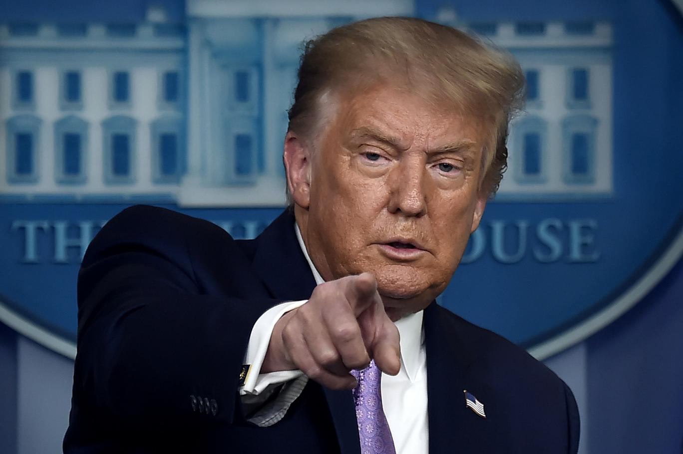 trump tan beyrut taki patlamayla ilgili