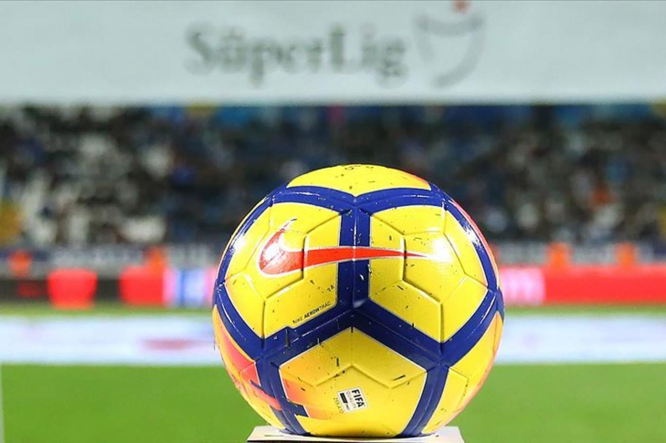 Super Lig 47 Gun Aradan Sonra Yeniden Basliyor 21 Takim 42 Hafta 420 Mac Independent Turkce