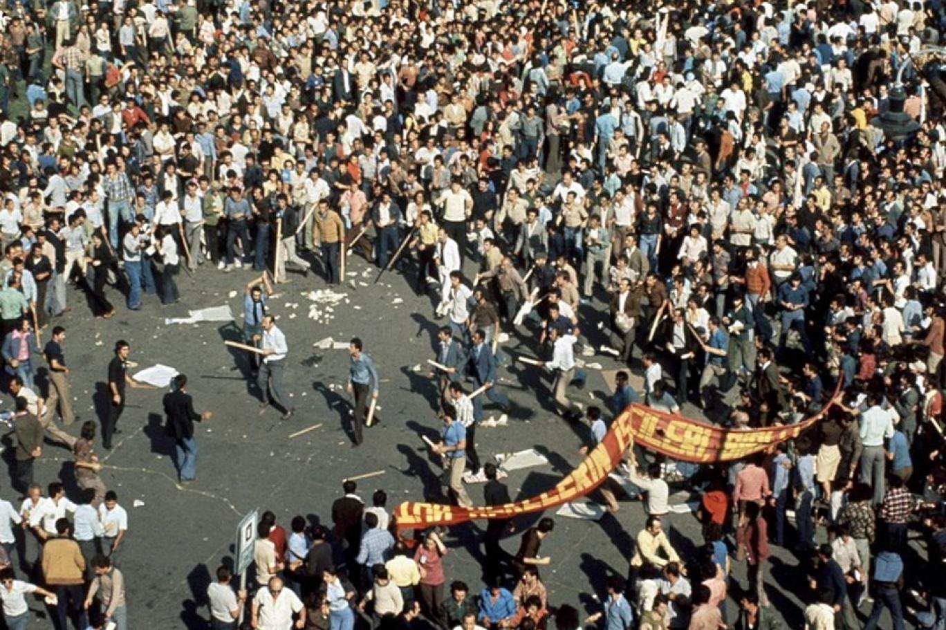 1 Mayıs 1977 Katliamını hatırlatacak bir sanatsal anıt düzenlemesi talebi…  | Independent Türkçe