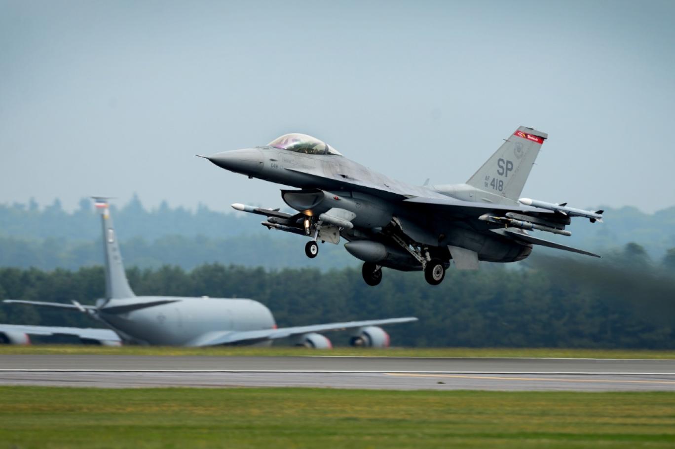 ABD, Almanya'daki F-16'larını BAE'ye kaydırdı | Independent Türkçe