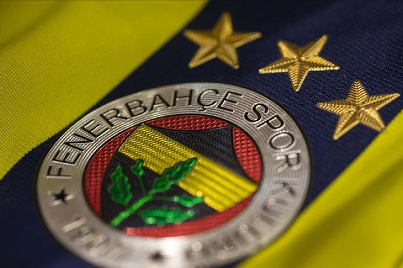 Fenerbahce De 1 Futbolcunun Kovid 19 Testi Pozitif Cikti Independent Turkce
