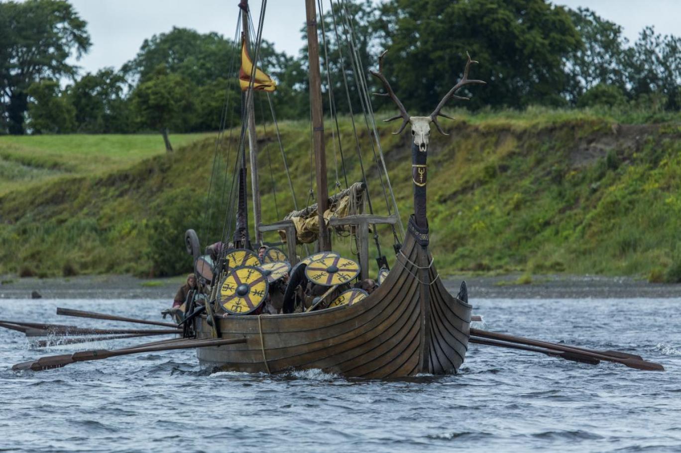 Vikings Uzun Gemilerin Uzerine Oyulmus Hayvan Baslarinin Anlami Ne Independent Turkce