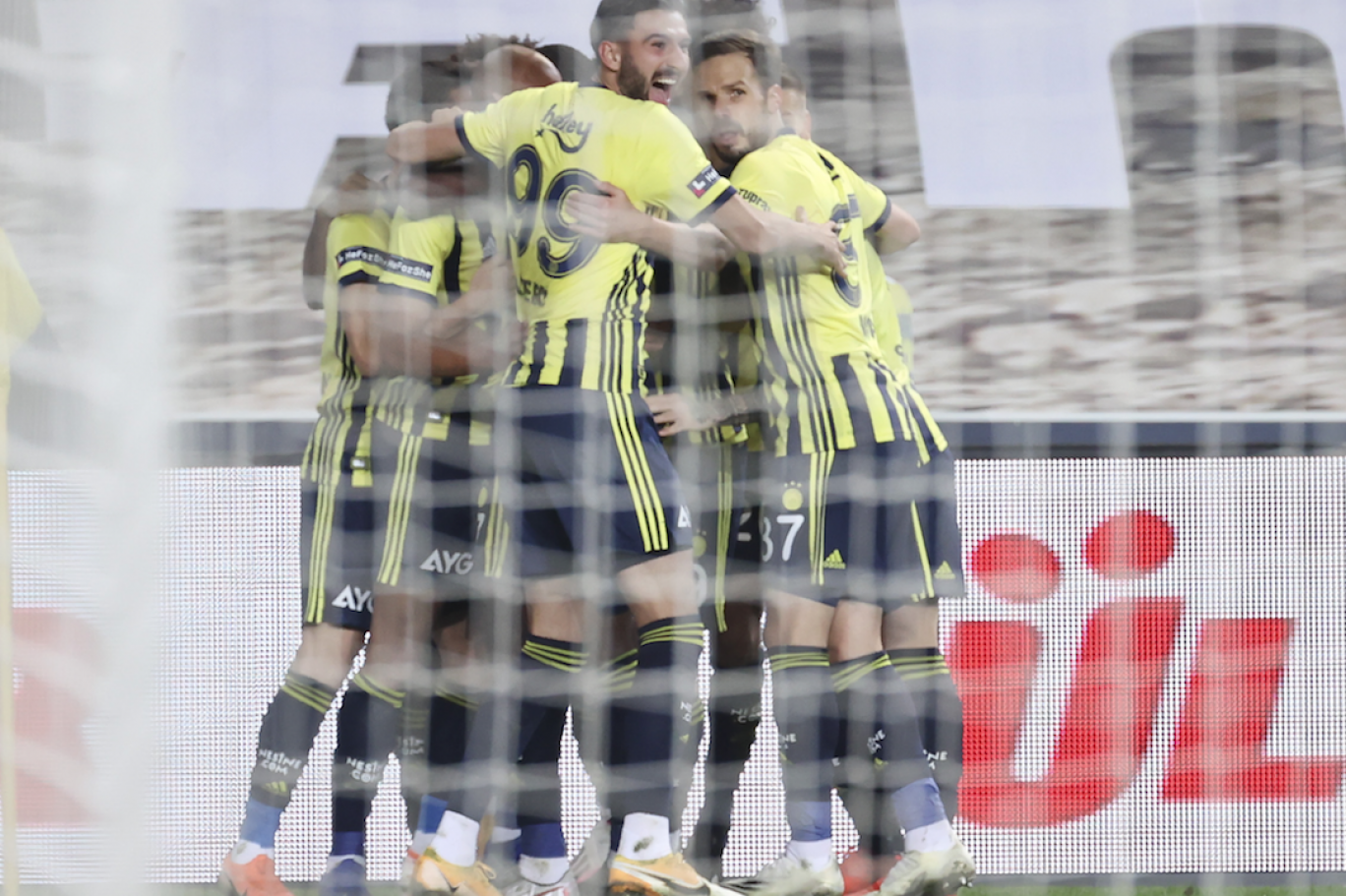 Fenerbahçe: Bu karar Fenerbahçe'ye değil Türk futboluna yapılmış