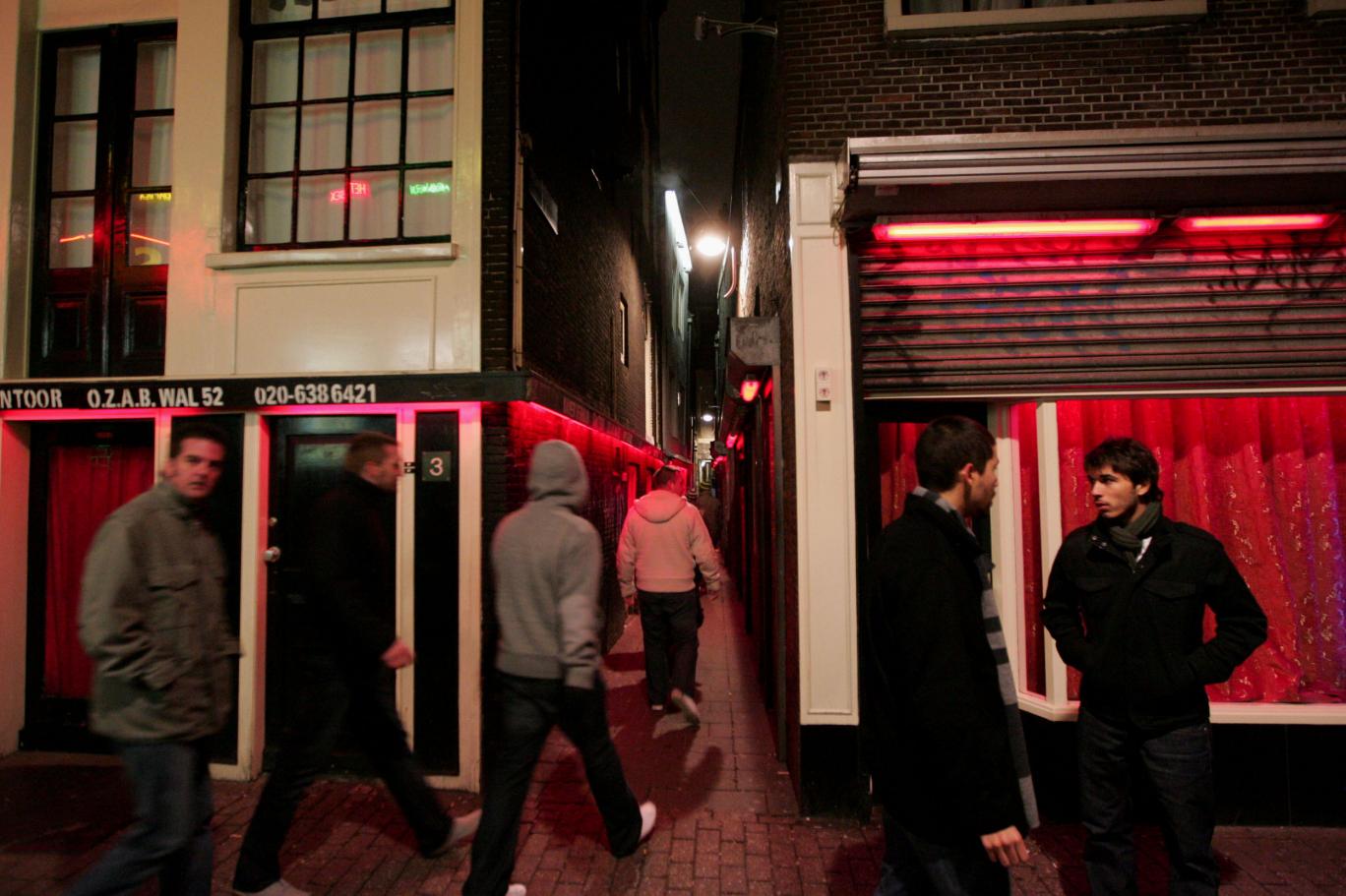 Amsterdam'daki Red Light District için nihai karar verildi ...