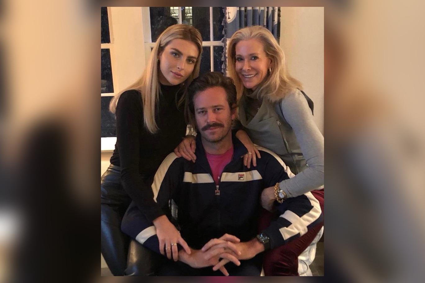 armie hammer in eski sevgilisi annesi