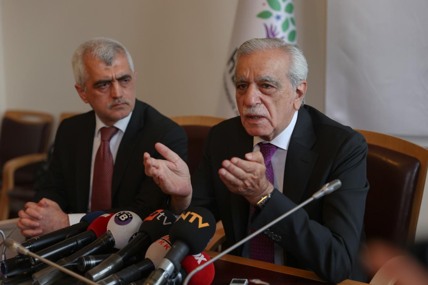 ahmet turk meclis i terk etmeyen