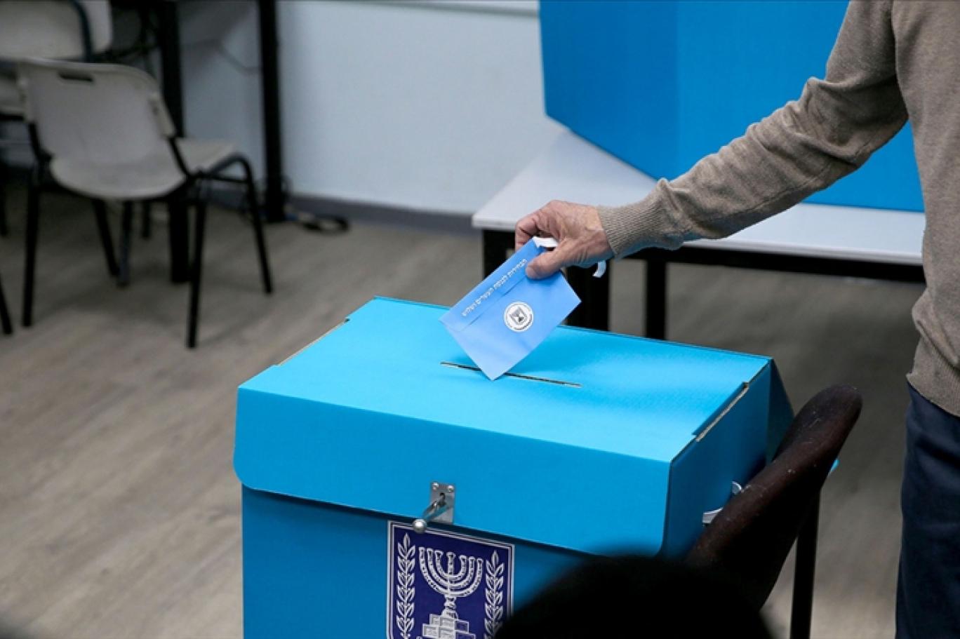 Урна для голосования. Президентские выборы сербия. В израиле пройдут досрочные парламентские выборы. Выборы в германии 2021. Выборы в сербии.