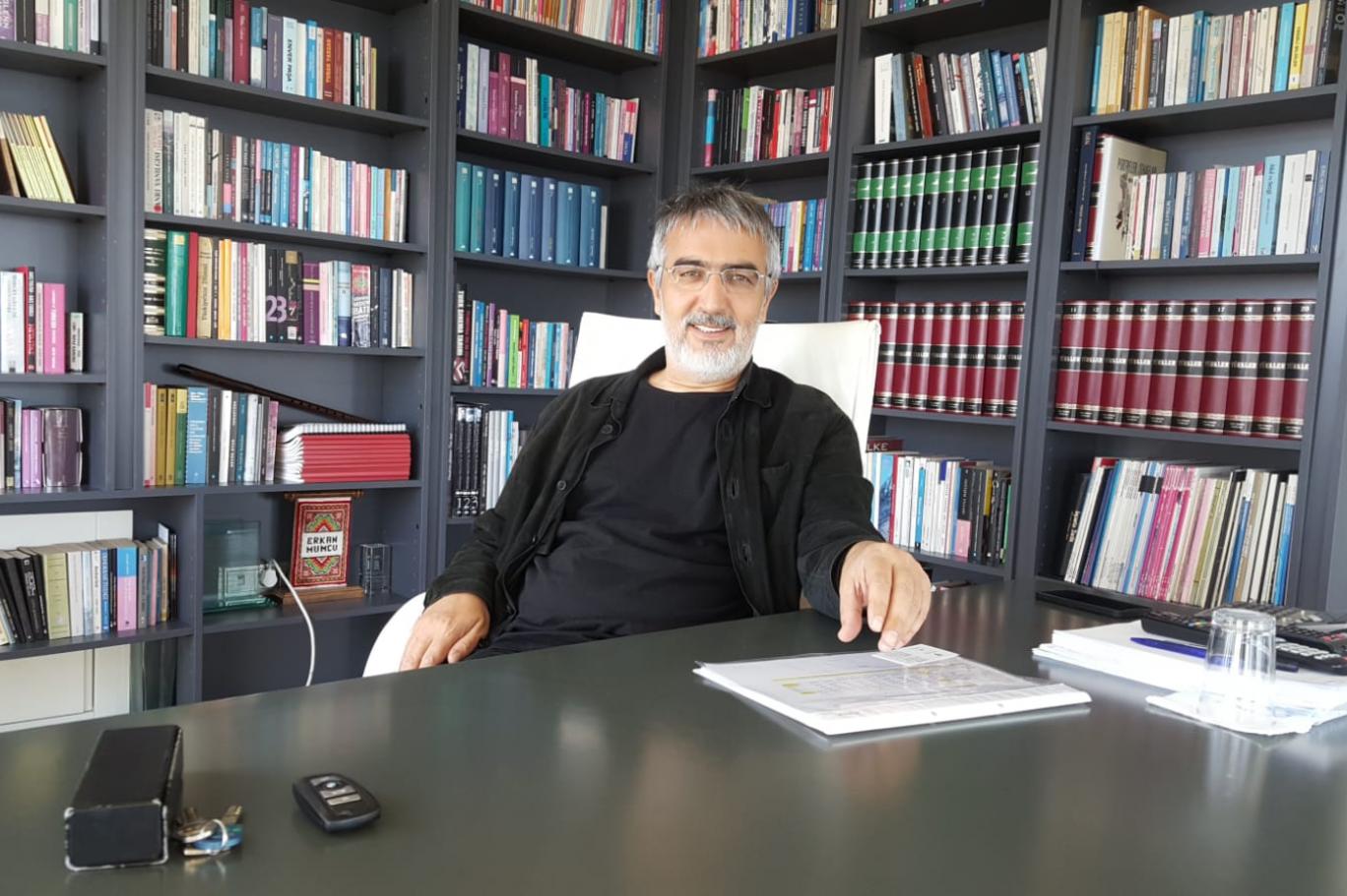erkan mumcu biz mehmet agar i kongre salonunda birlesme konusmasi icin beklerken o turkce olimpiyatlari nda fetullah gulen e ovguler duzuyordu independent turkce