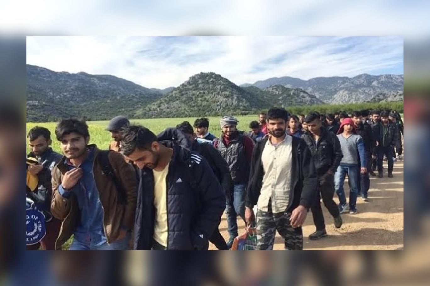 Akılları kurcalayan soru: Afgan sığınmacılar neden hep genç erkekler? | Independent Türkçe