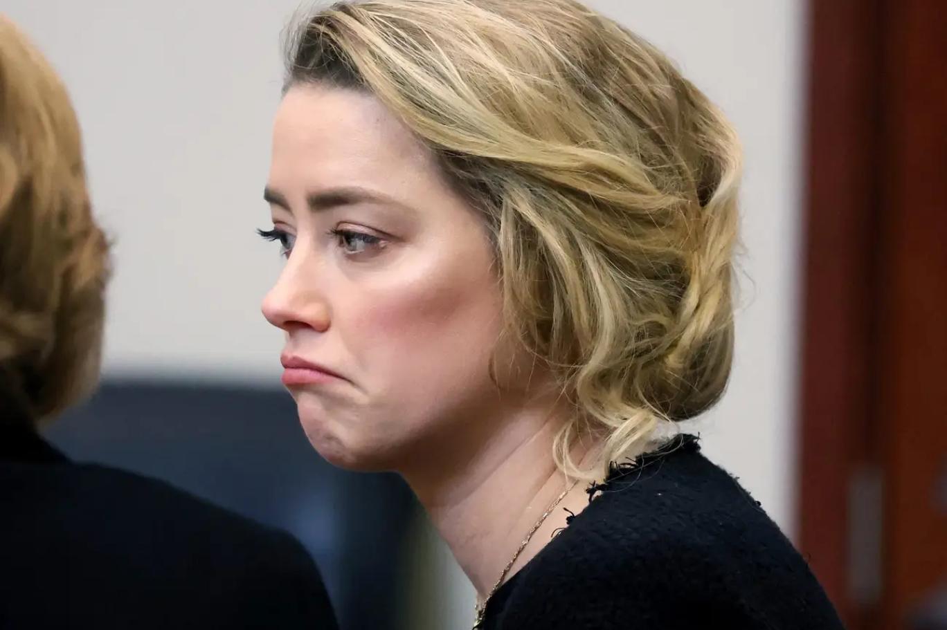 Amber heard в суде