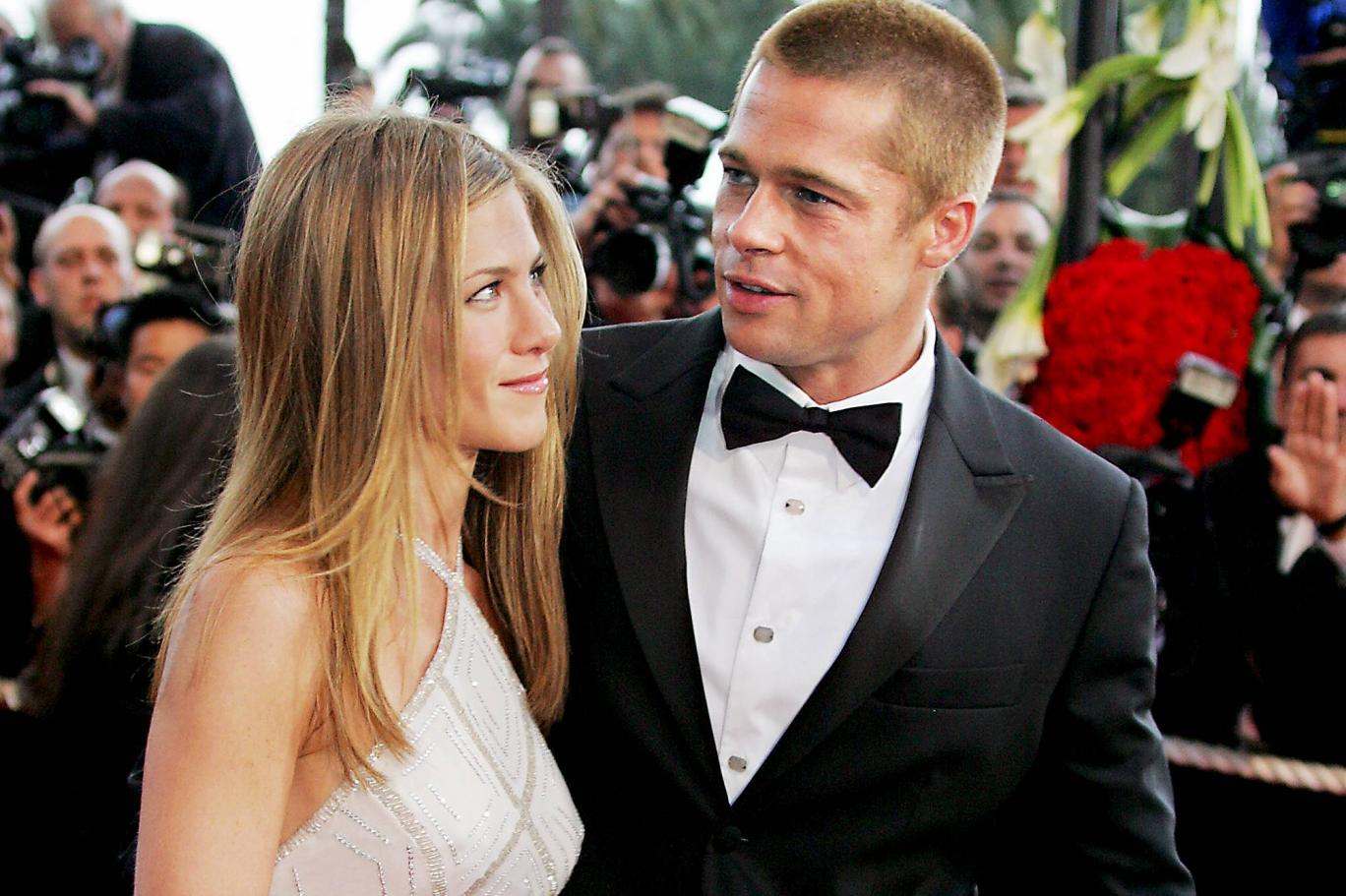 Jennifer Aniston, Brad Pitt'le boşanmasını nasıl atlattığını anlattı | Independent Türkçe