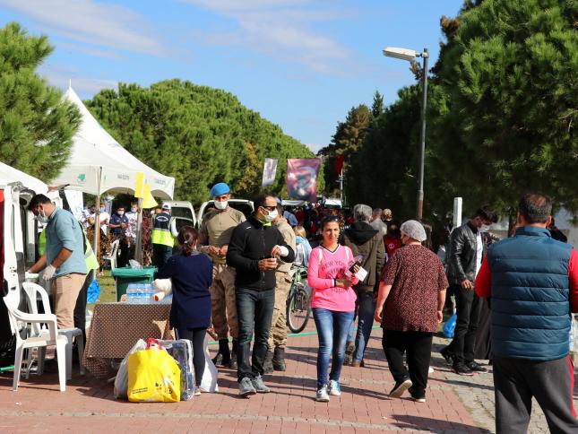 Izmir De Deprem Sonrasi Tsunami Dehset Anlari Kamerada Video Videosunu Izle Son Dakika Haberleri