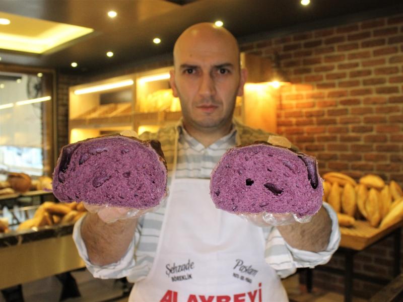 Mor Ekmek Uretti Tanesini 10 Liraya Satiyor Independent Turkce