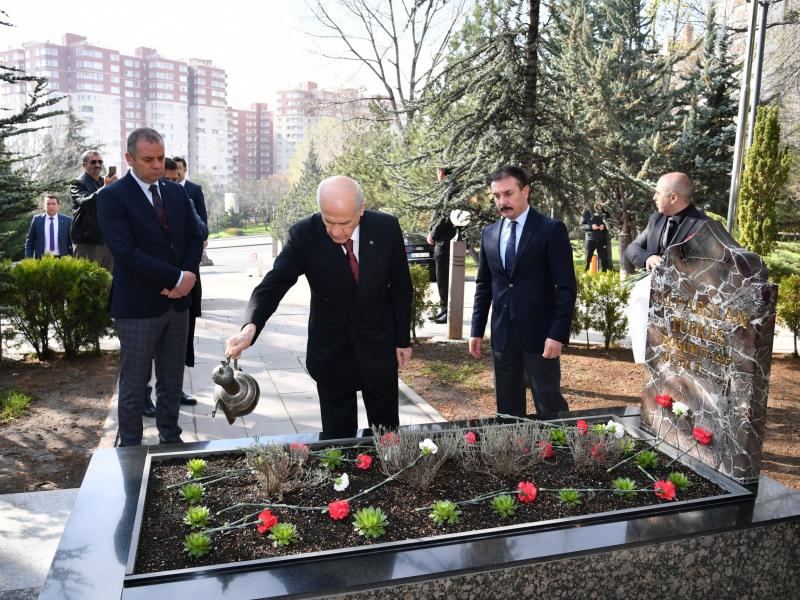 alparslan turkes e vefatinin 23 uncu