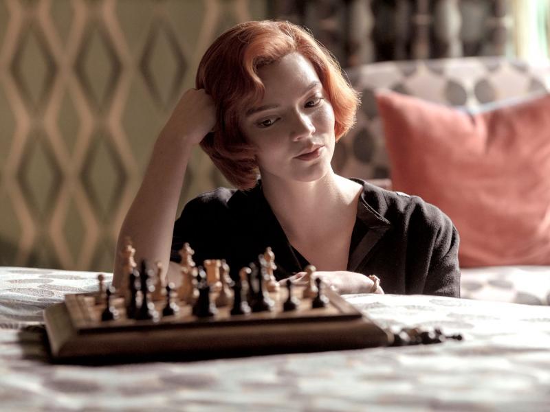 Netflix In Yeni Dizisi The Queen S Gambit Hangi Satranc Ustasinin Hayat Hikayesinden Esinleniyor Independent Turkce
