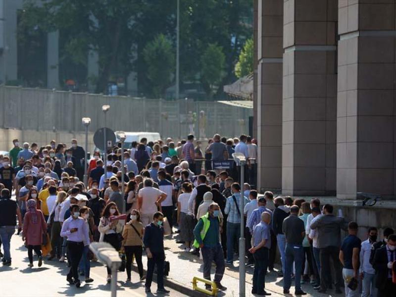 Adalet 5 5 Saate Sikisti Yeni Mesai Duzenlemesi Adliyelerdeki Yogunlugu Daha Da Artiracak Independent Turkce