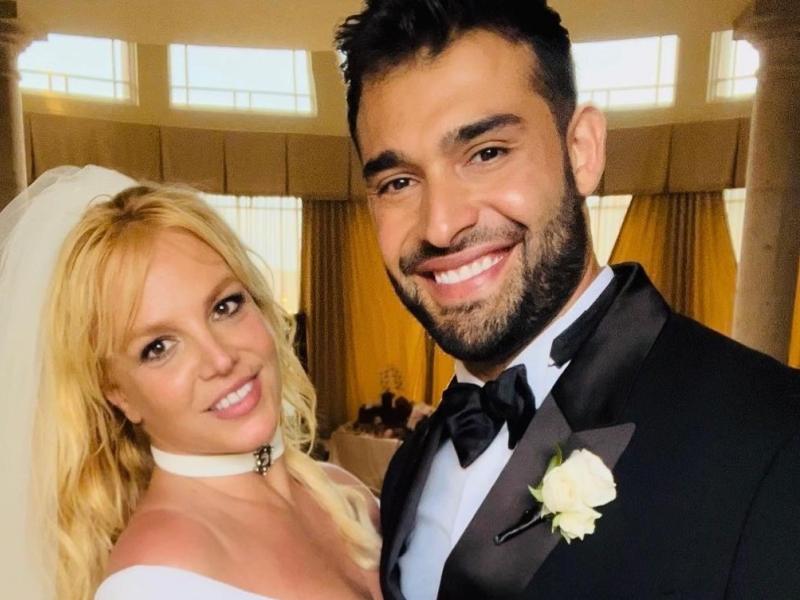 Orgazm soati ayolning moy oqishini