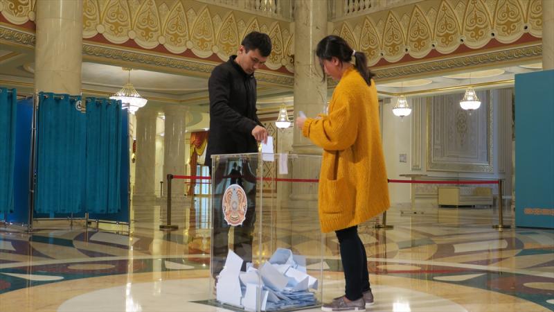 kazakistan seçimler 3 aa.jpg