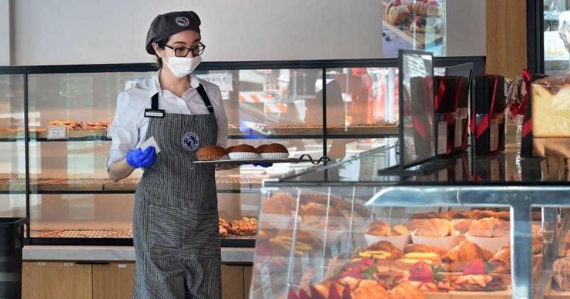 ABD'de restoran çalışanlarının ekonomik ve ruh sağlığı kötüye gidiyor.(1).jpg