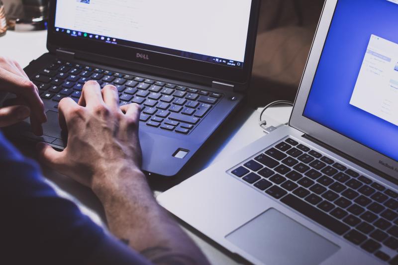 Bilgisayar-Siber-Hacker.. Unsplash.jpg