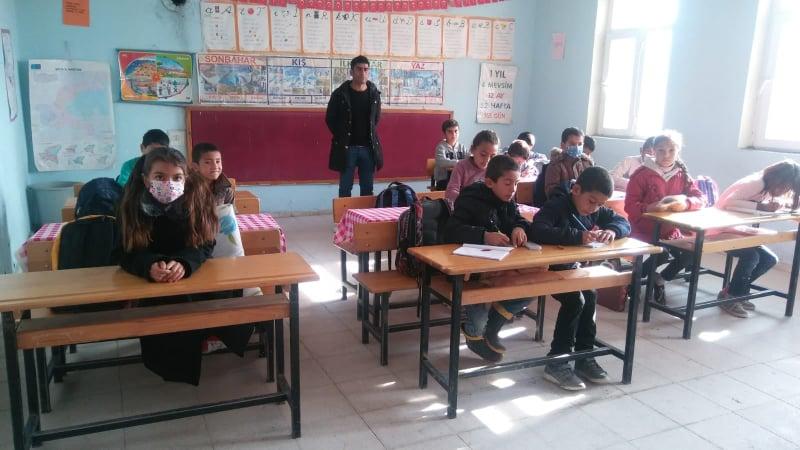 Atanamayan öğretmen, “Kendimi köle gibi hissediyorum” (2).jpg