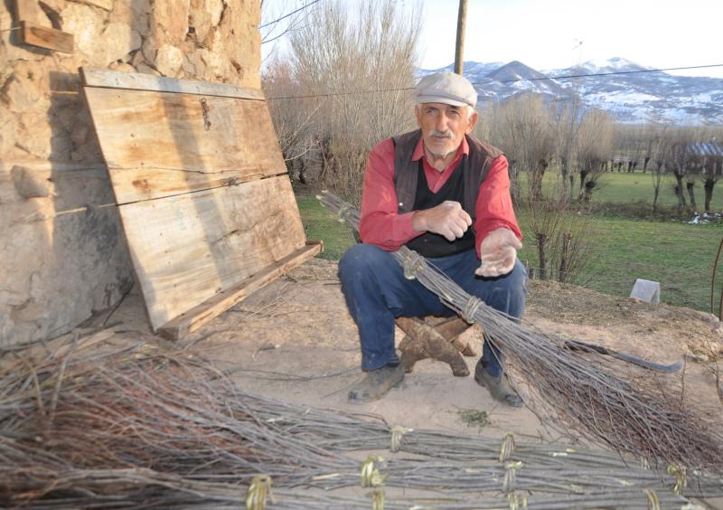 dersim-zeynel-dede.jpg dersim-zeynel-dede.jpg