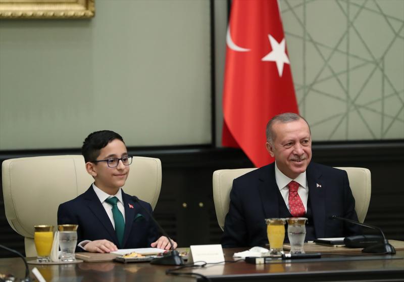 erdoğan 23 nisan AA.jpg