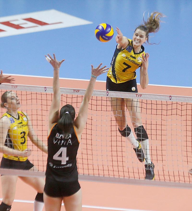 eczacıbaşı vakıfbank 2 aa.jpg