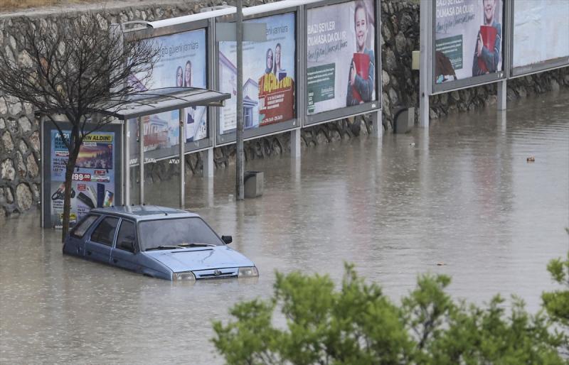 ankara sel sağanak 5 aa.jpg