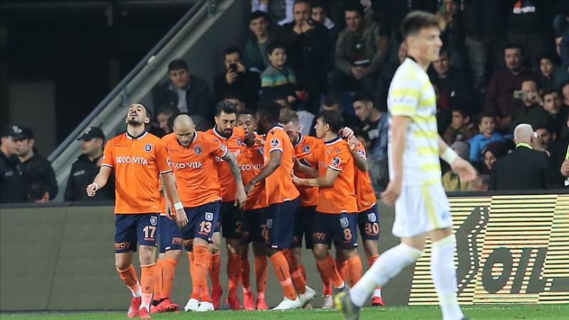 Başakşehir-Fenerbahçe-AA.jpg