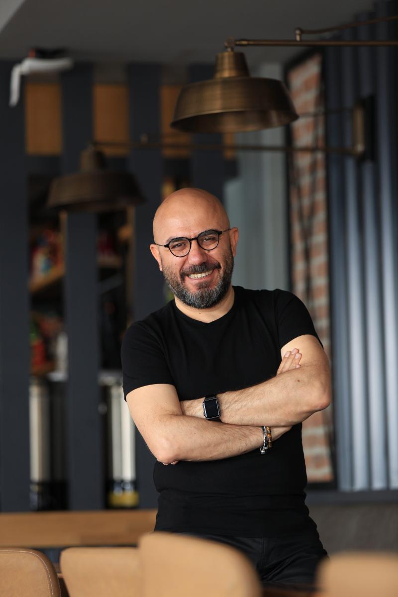 1567030215_Prof_Dr_Turker_Bas.jpg