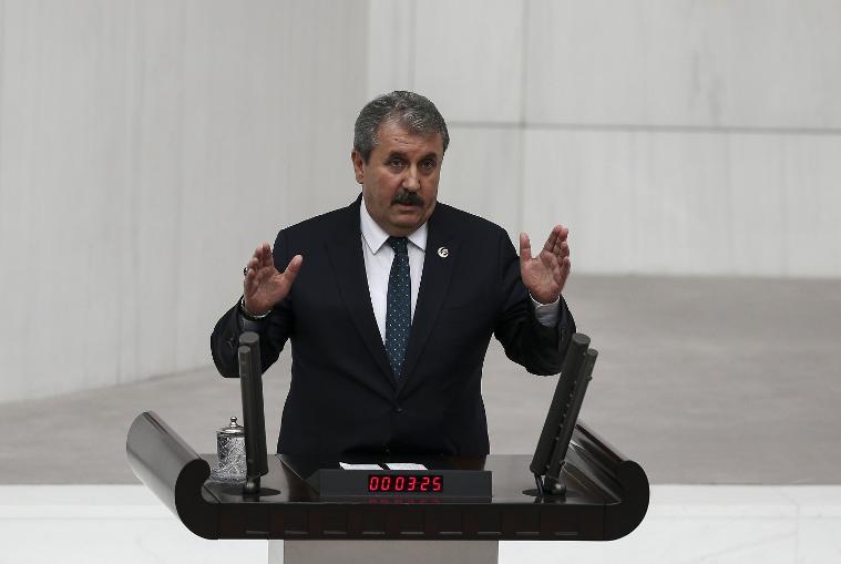 mustafa destici tbmm genel kurul.jpg