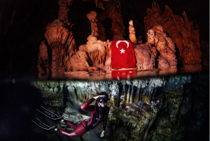 Şahika Ercümen-2-AA.jpg