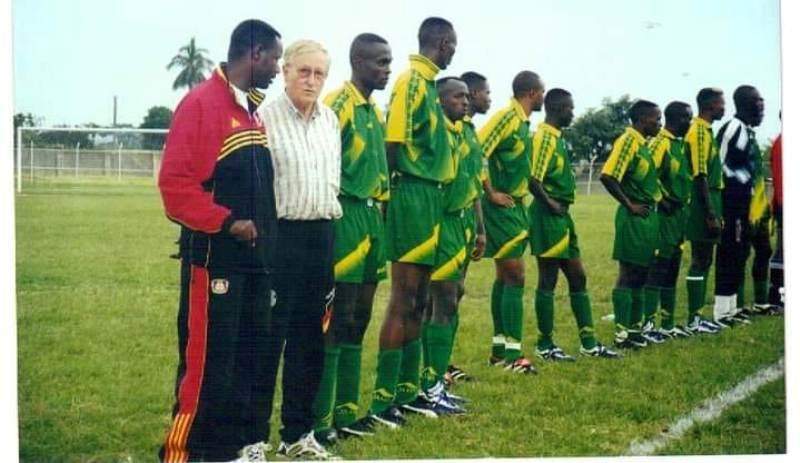 Rudi Gutendorf Imvaho Nshya.jpg