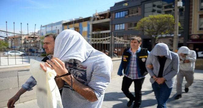 fuhuş tuzağı.jpg