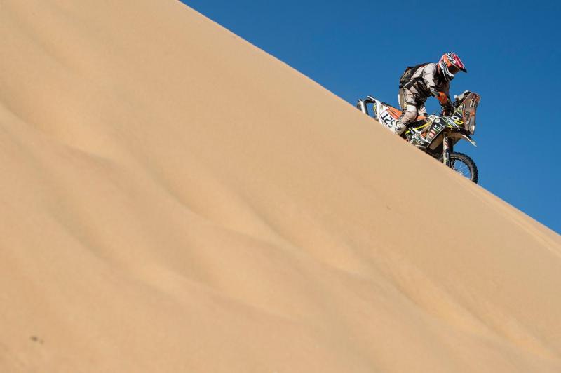 Dakar-moto5s-dakar.jpg