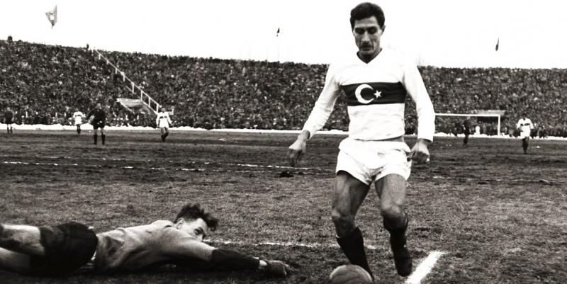 Lefter Küçükandonyadis (1).jpg