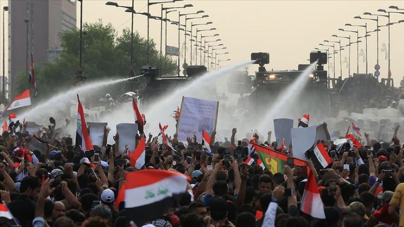 Irak'ta protesto gösterileri devam ediyor