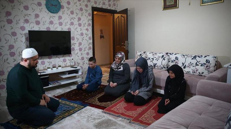 evde namaz.jpg