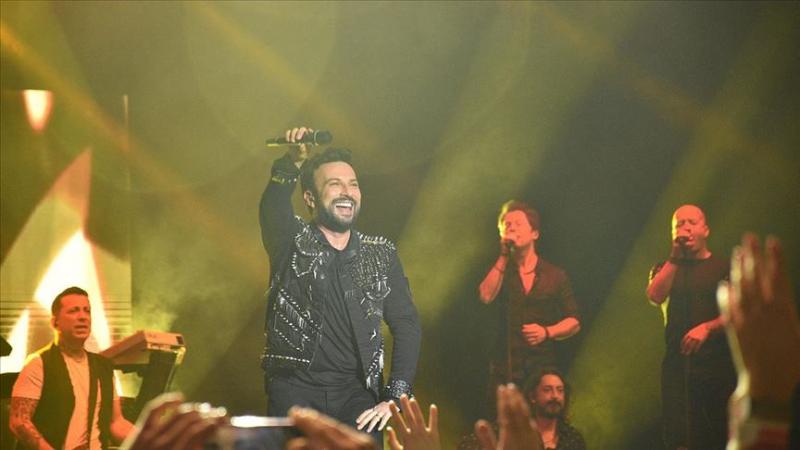 Tarkan - AA.jpg