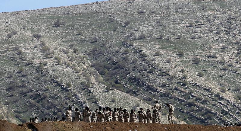 Başika Dağı’nda Kakeyi savaşçılar-Reuters.jpg
