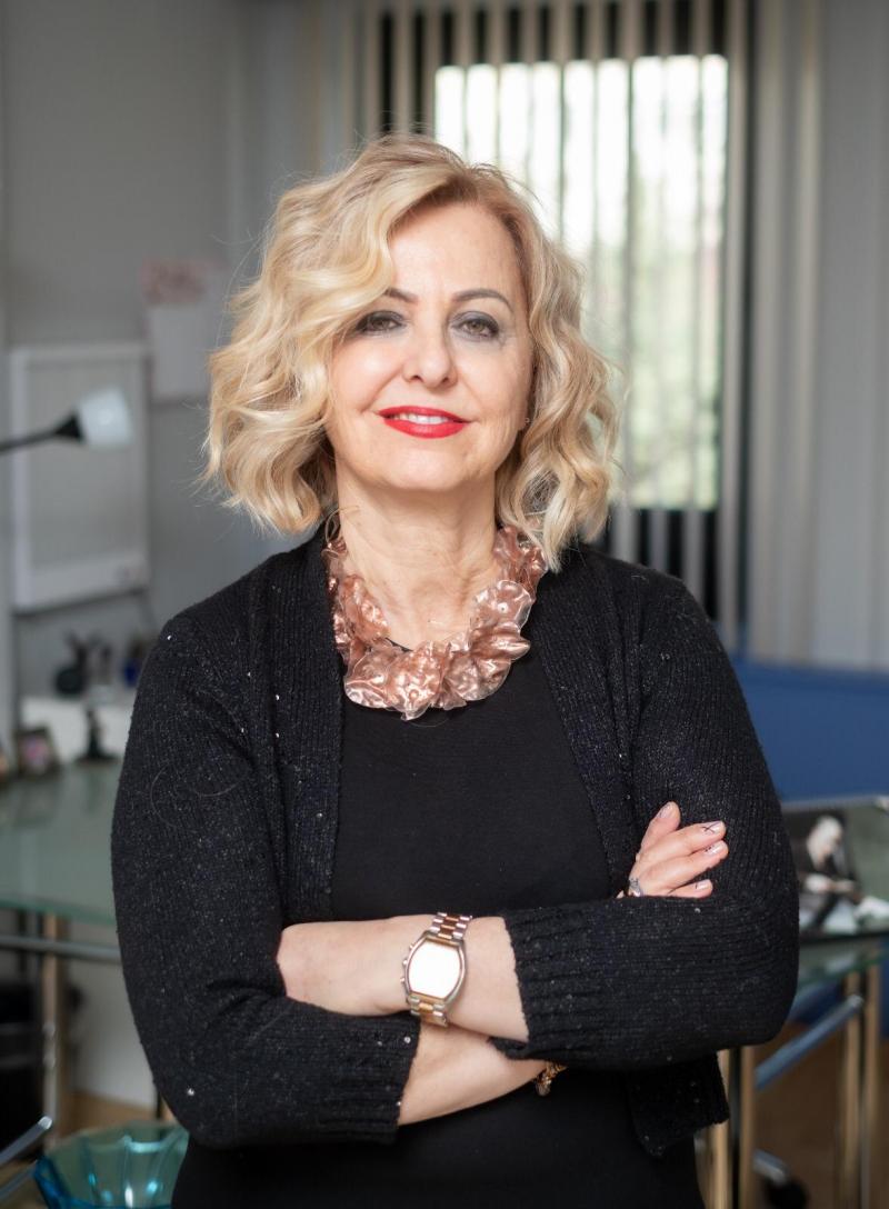 Prof. Dr. Esin Şenol .jpeg