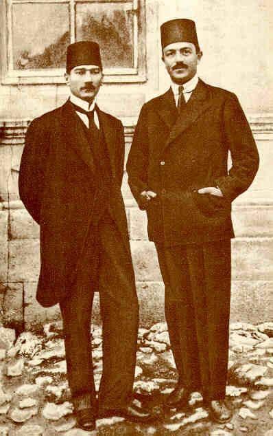Mustafa Kemal ile Rauf Orbay.jpg Mustafa Kemal ile Rauf Orbay.jpg