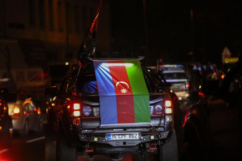 Azerbaycan'a destek konvoyu