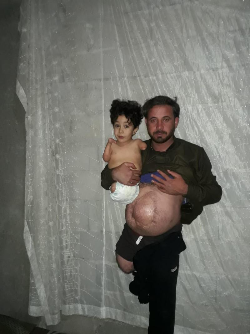 Mustafa Nezzal ve babası Munzir Nezzal Independent Türkçe.jpg