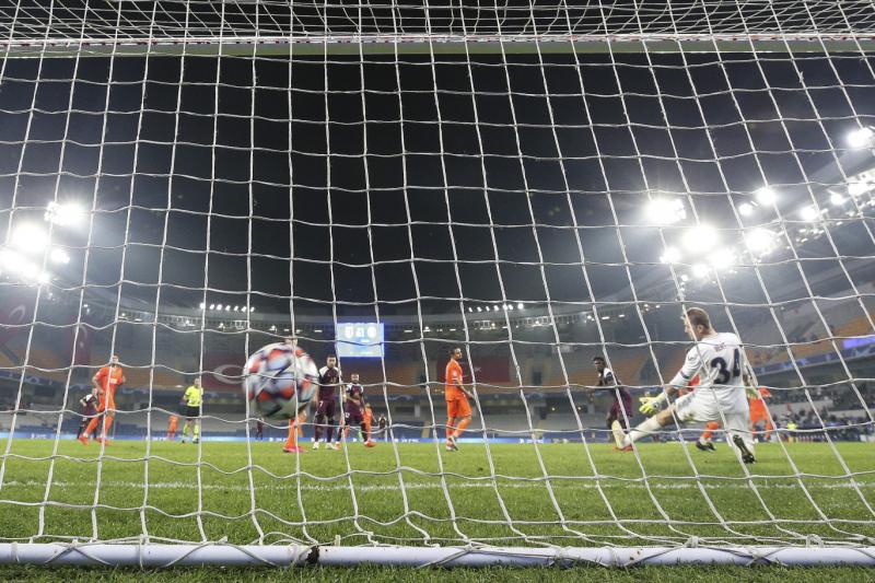 Başakşehir-PSG-AA.jpg