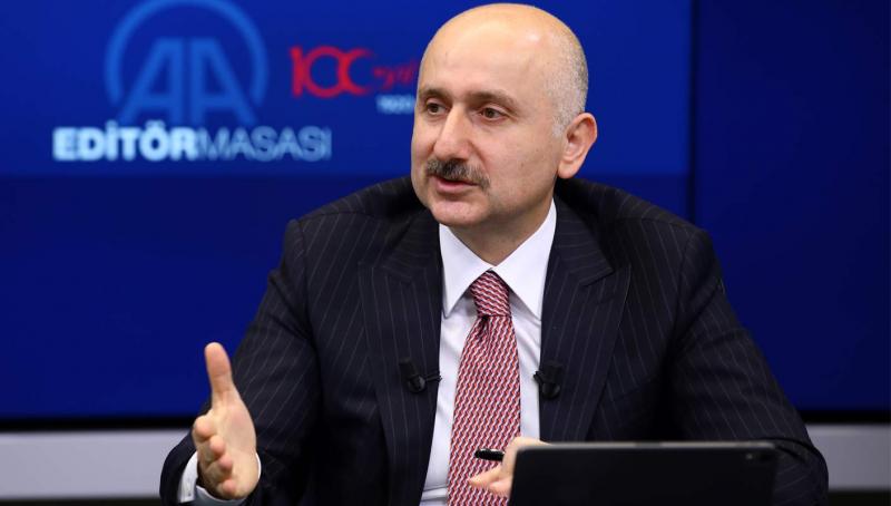 adil-karaismailoglu-aa-editor-masasi.jpg adil-karaismailoglu-aa-editor-masasi.jpg