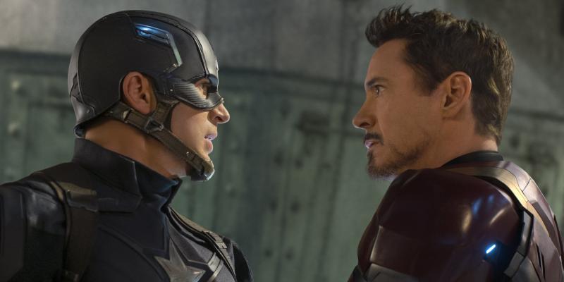 19 Captain America Iron Man.jpg