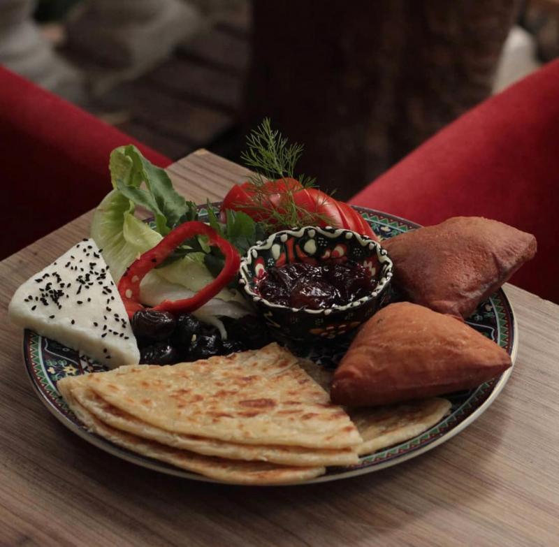 Çengelköy Cafe Afrika’da, Afrika yemeklerini tadabilirsiniz..jpg