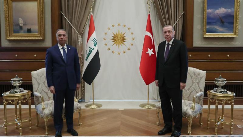 Irak Başbakanı Kazımi-Cumhurbaşkanı Recep Tayyip Erdoğan görüşmesi.jpg
